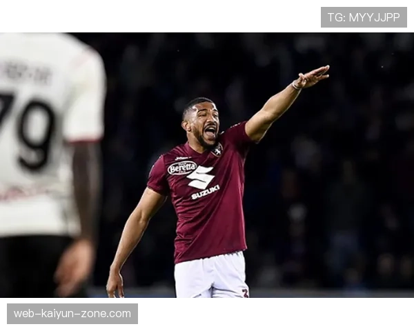 撕开防线，边锋帕尔默盘带直塞本赛季更胜赛季初