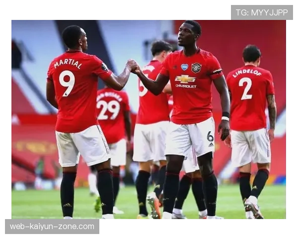 曼联更衣室矛盾再度曝光，球队稳定性面临考验，近期表现受影响